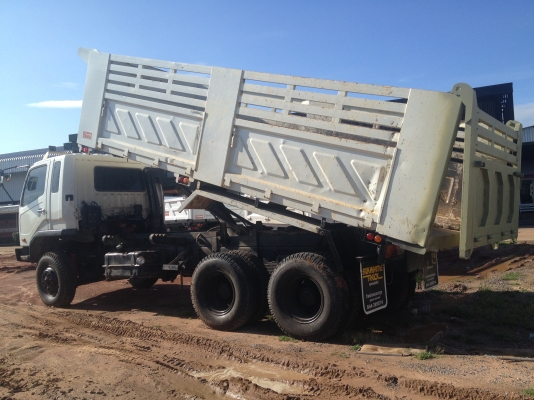 ขาย 10 ล้อ 2 เพลาดั้มพ์ดิน FUSO ตาหวาน เครื่อง DE12  230 แรงม้าระบบน้ำมัน สภาพสวยๆเลยครับ