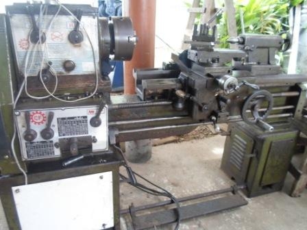 แท่นกลึง 5 ฟุต 3 เพลา เกียร์บล็อก พร้อมใช้งานได้ทันที 69,000