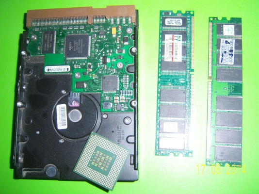 ฮาร์ดดิช 80GB IDE ใช้ได้ปรกติแรมDDR1 512