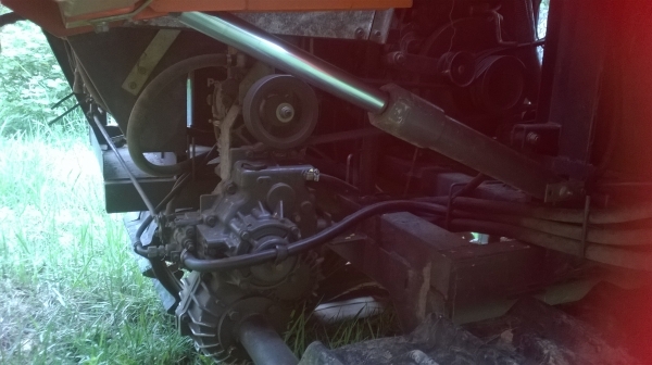 ขายรถเกี่ยวข้าว kubota dc60 พร้อมใช้งานครับ ขายรถเกี่ยวข้าว kubota dc60 พร้อมใช้งานครับ