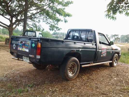 NISSAN BIG M 1.6Z กินแก้สลงเล่มครับ ปี39 จอโค้ง แอร์เย็น ทะเบียนขาด 54