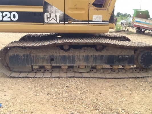 รถแบคโฮ สวยๆ ใช้งานประจำแอร์เย็น