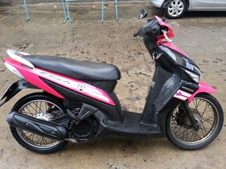 มือแรกHonda Clickสตาร์ทมือเท้าปกติ ภาษีไม่ขาด เครื่องเดิมดีมากรถ กรุงเทพ