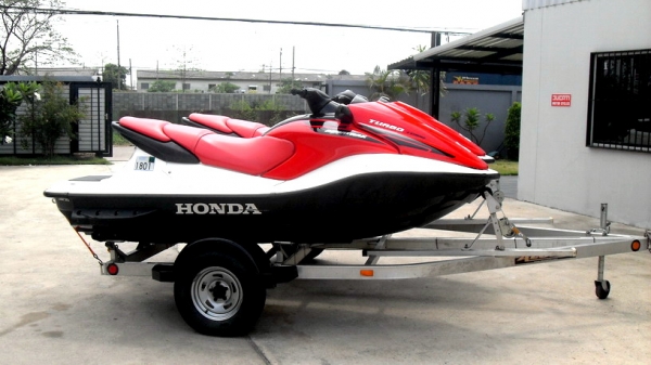 ขาย JETSKI HONDA AQUATRAX F-12X ทั้งเซ็ท 2 ลำพร้อมเทรเลอร์ลาก ราคา 580000