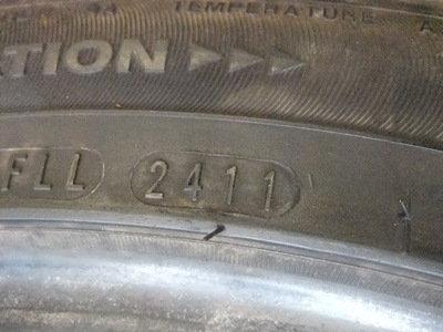ยาง Roadstone 245/45/18 ปี 11