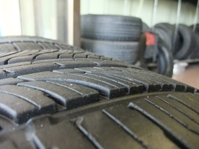 ยาง Roadstone 245/45/18 ปี 11