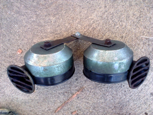 แตรคู่ยุโรป