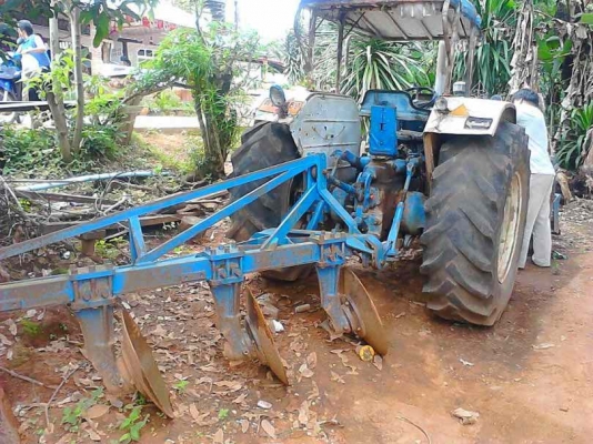 ขายFORD 6610คาราโร่2เพลา มีดันหน้า ผาล4,7 ให้ไปพร้อม เล่มทะเบียน ติดต่อได้ที่คุณ อ๊อฟ พิจิตร 086-737-9991 ขายFORD 6610คาราโร่2เพลา มีดันหน้า ผาล4,7 ให้ไปพร้อม เล่มทะเบียน ติดต่อได้ที่คุณ อ๊อฟ พิจิตร 086-737-9991