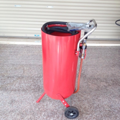 เครื่องยิงทรายระบบแรงดัน ของใหม่ ใช้กับทรายละเอียดก่อสร้างได้