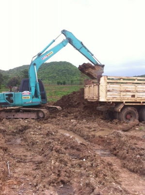 ขายดาวน์ KOBELCO SK120M3สภาพสวยพร้อมใช้ ราคาต่อรองได้ ติดต่อได้ที่คุณ อ๊อฟ พิจิตร 086-737-9991