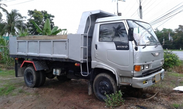 HINO FC 6 ล้อดัมพ์ 120 แรงม้า