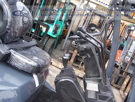 ขายรถ โฟล์คลิฟท์ TOYOTA รุ่น 8-FG15