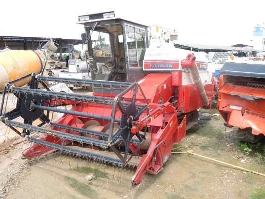 รถเกี่ยวนวดข้าว Yanmar CA750 รถมือสองจากญี่ปุ่น รถเกี่ยวนวดข้าว Yanmar CA750 รถมือสองจากญี่ปุ่น
