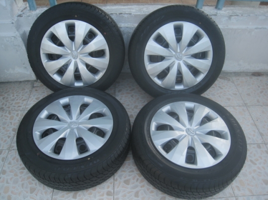 ขายกะทะล้อป้ายแดง Toyota vios ขอบ15ยางผลิตสัปดาห์ที่11ปี14 ขายทั้งชุด 6,900 บาทครับ สนใจติดต่อเล็กคลองสามครับ 081-3747940
