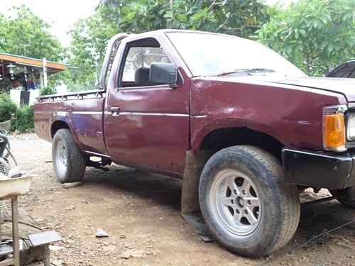 ขายรถบิกเอ็มเครื่องTURBOเอาใว้เข้าไร่สวนบรรทุกน้ำฉีดยาใส่ปุ๋ยในไร่ก็ดีราคาถูกมีทะเบียนนะครับ(ส่งได้ครับ)