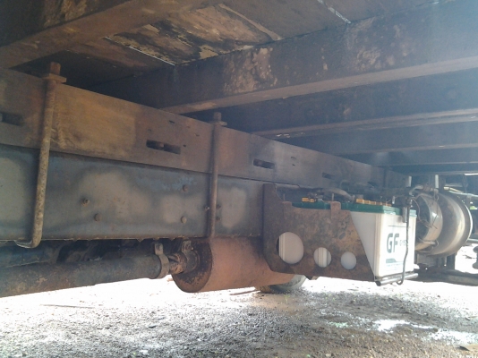 HINO KM779 เครื่อง 117ฝาแดง เพาเวอร์ แอร์เย็น กะบะยาว 5.5 เมตร ยาง825 ขอบ16 HINO KM779 เครื่อง 117ฝาแดง เพาเวอร์ แอร์เย็น กะบะยาว 5.5 เมตร ยาง825 ขอบ16