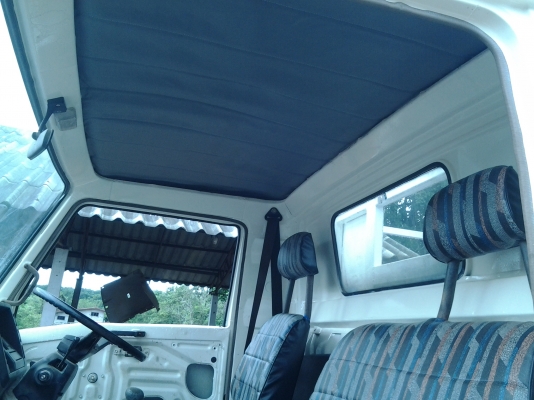 HINO KM779 เครื่อง 117ฝาแดง เพาเวอร์ แอร์เย็น กะบะยาว 5.5 เมตร ยาง825 ขอบ16 HINO KM779 เครื่อง 117ฝาแดง เพาเวอร์ แอร์เย็น กะบะยาว 5.5 เมตร ยาง825 ขอบ16