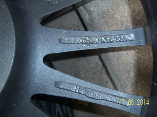 แม็กขอบ 17x7  4รู100  114 พร้อมยาง 205 45 17  1ชุด