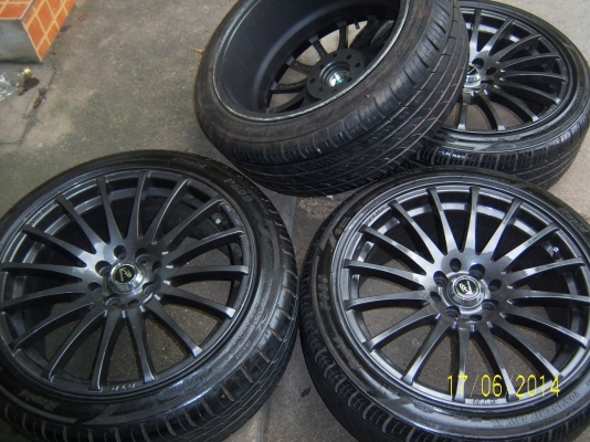 แม็กขอบ 17x7  4รู100  114 พร้อมยาง 205 45 17  1ชุด