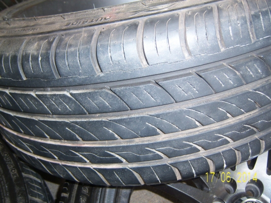 แม็กขอบ 17x7  4รู100  114 พร้อมยาง 205 45 17  1ชุด