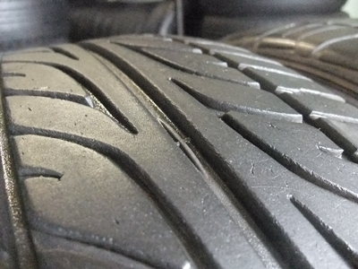 ยาง Dunlop 215/55/17 ปี 12