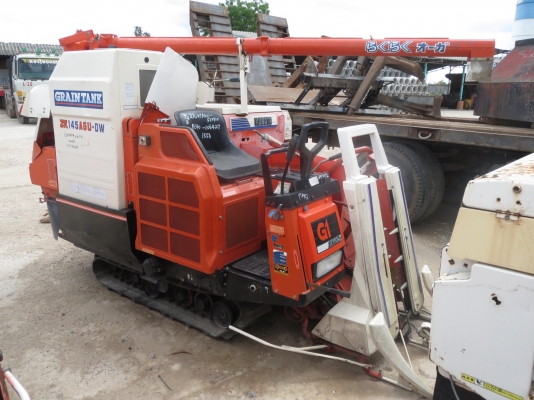 รถเกี่ยวนวดข้าว คูโบต้า 14.5แรงม้า สภาพสวยๆ รถมือสองญี่ปุ่น