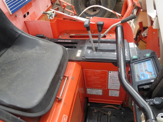 รถเกี่ยวนวดข้าว คูโบต้า 14.5แรงม้า สภาพสวยๆ รถมือสองญี่ปุ่น