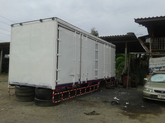 ขายตู้เปิดข้าง10บาน ยาว7.2ม.