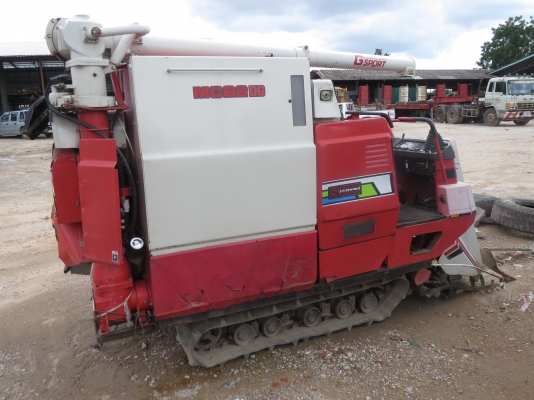 รถเกี่ยวนวดข้าว มิตซูบิชิ  รุ่นอุ้มข้าว เกี่ยวข้าวไม่หล่น