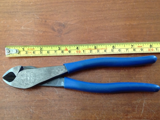 ขายคีมตัดสายไฟ ขายราคาพิเศษต่ำกว่าทุนให้ลูกค้าไว้ใช้งาน ขายคีมตัดสายไฟ ขายราคาพิเศษต่ำกว่าทุนให้ลูกค้าไว้ใช้งาน