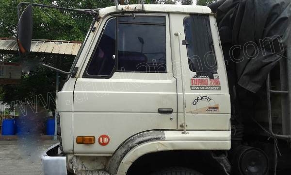 รถบรรทุก 10 ล้อ NISSAN รุ่น UD 290 แรงม้า รถบรรทุก 10 ล้อ NISSAN รุ่น UD 290 แรงม้า