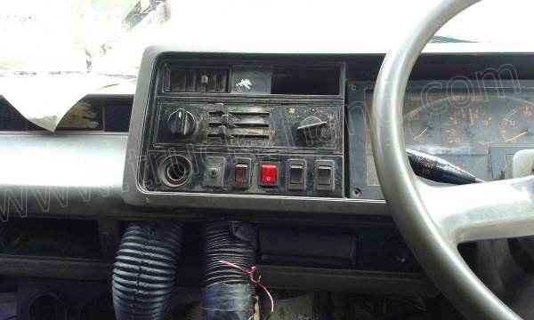 รถบรรทุก 10 ล้อ NISSAN รุ่น UD 290 แรงม้า รถบรรทุก 10 ล้อ NISSAN รุ่น UD 290 แรงม้า