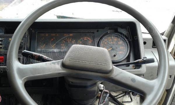 รถบรรทุก 10 ล้อ NISSAN รุ่น UD 290 แรงม้า รถบรรทุก 10 ล้อ NISSAN รุ่น UD 290 แรงม้า