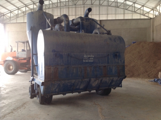 เครื่องดูดฝุ่นลานมัน