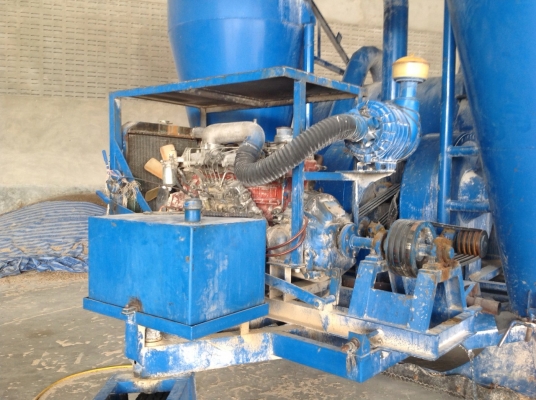 เครื่องดูดฝุ่นลานมัน