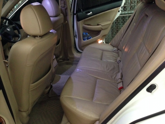 ้honda accord สีขาว สวยมาก เจ้าของขายเอง ้honda accord สีขาว สวยมาก เจ้าของขายเอง