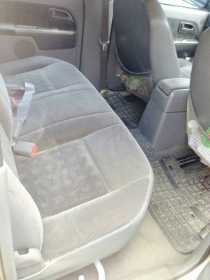 รถกระบะ ISUZU D MAX สีน้ำตาล รถกระบะ ISUZU D MAX สีน้ำตาล