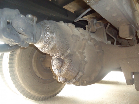 ขายรถสิบล้อFN527MTFชี/L6684ไมดรั้มแม่ลูกปี40เครือง220H