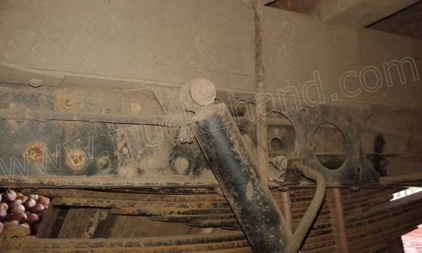 รถบรรทุก 6 ล้อ HINO รุ่น FC 120 แรงม้า