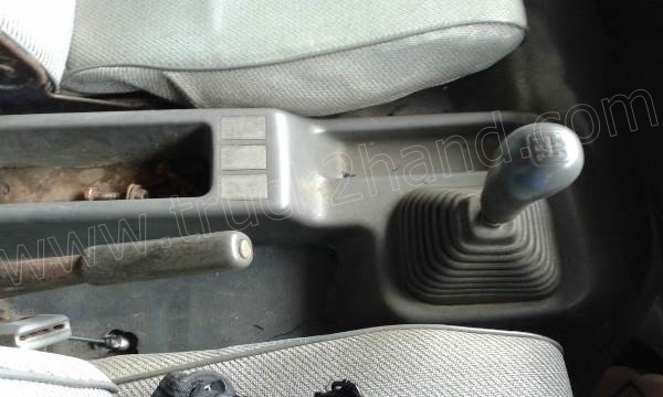 รถบรรทุก 6 ล้อ HINO รุ่น FC 120 แรงม้า