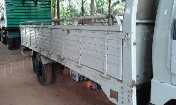 รถบรรทุก 6 ล้อ HINO รุ่น FC 120 แรงม้า