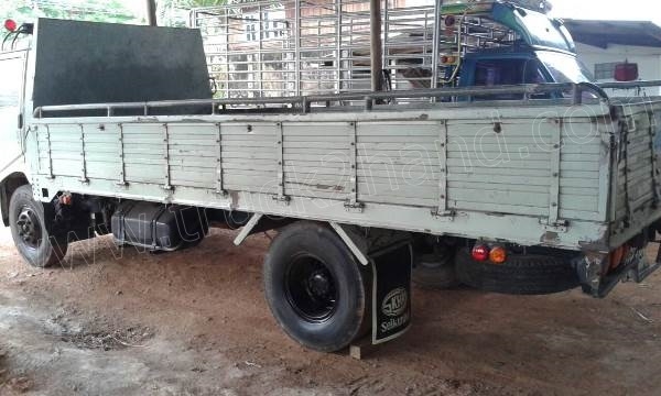 รถบรรทุก 6 ล้อ HINO รุ่น FC 120 แรงม้า