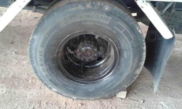 รถบรรทุก 6 ล้อ HINO รุ่น FC 120 แรงม้า