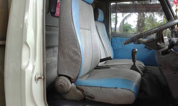 รถบรรทุก 6 ล้อ HINO รุ่น FC 120 แรงม้า