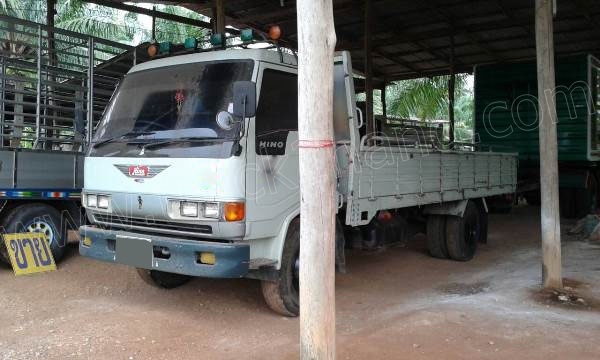 รถบรรทุก 6 ล้อ HINO รุ่น FC 120 แรงม้า