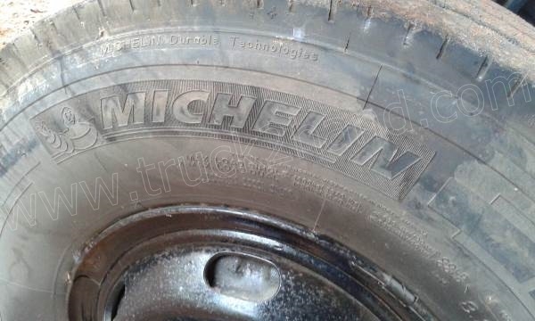 รถบรรทุก 6 ล้อ HINO รุ่น FC 120 แรงม้า