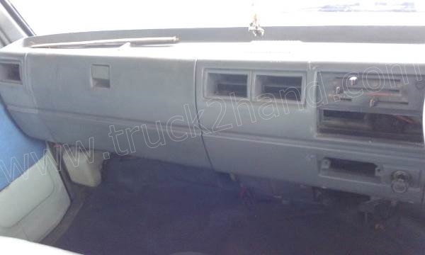 รถบรรทุก 6 ล้อ HINO รุ่น FC 120 แรงม้า