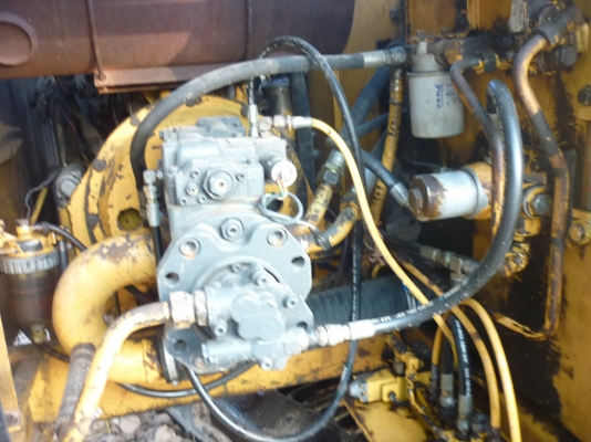 ขายแมคโค PC120 ราคาลดแล้ว เหลือ 480,000 บาท ขายแมคโค PC120 ราคาลดแล้ว เหลือ 480,000 บาท