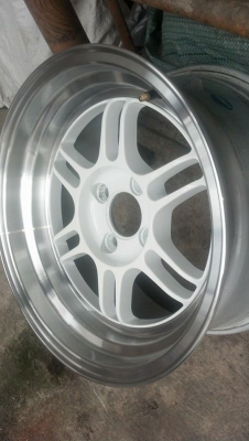 Rpf1 ขอบ 15 กว้าง 8 ใส่ 4 รู 100 ไร้ตำหนิ ใส่เดือนกว่าๆ Rpf1 ขอบ 15 กว้าง 8 ใส่ 4 รู 100 ไร้ตำหนิ ใส่เดือนกว่าๆ