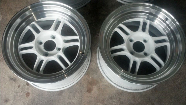 Rpf1 ขอบ 15 กว้าง 8 ใส่ 4 รู 100 ไร้ตำหนิ ใส่เดือนกว่าๆ Rpf1 ขอบ 15 กว้าง 8 ใส่ 4 รู 100 ไร้ตำหนิ ใส่เดือนกว่าๆ